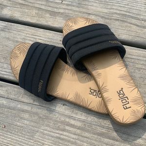 Never Worn Flojos Black Slides
